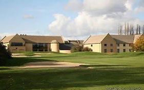 Bicester Golf And Spa Hotel